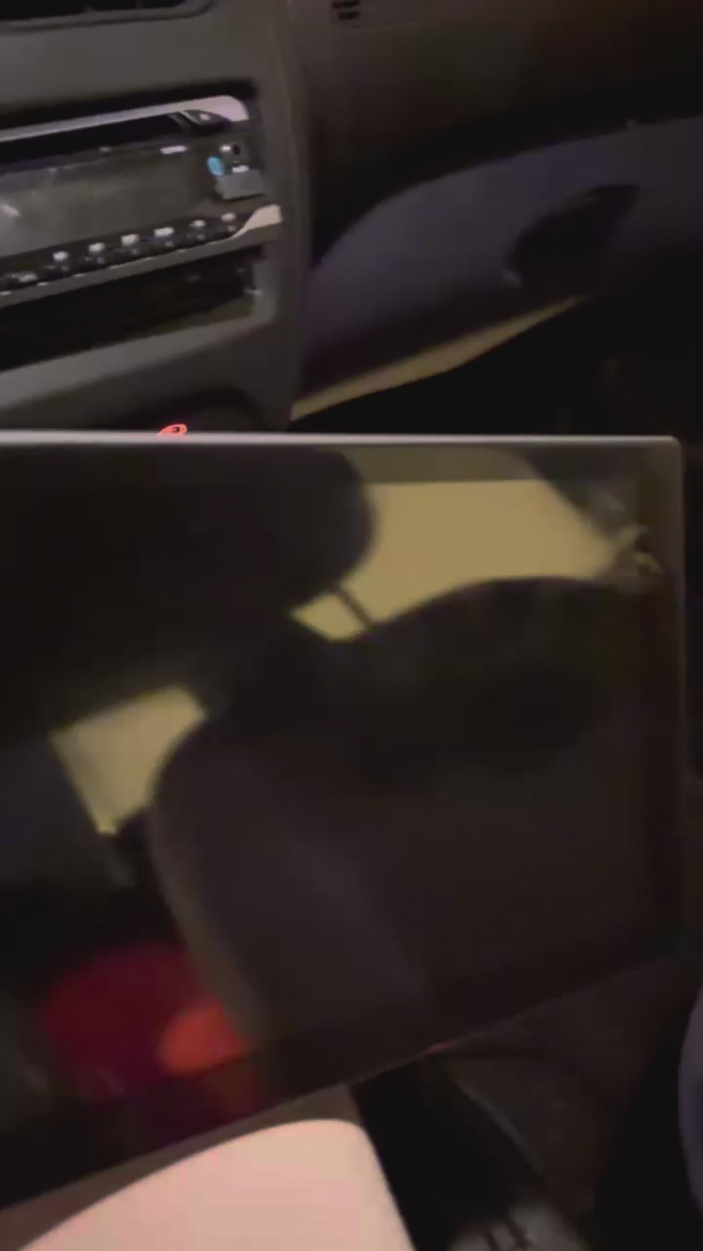 Écran Intelligent Autonome TS Automotive — TikTok, Netflix et GPS directement dans votre véhicule